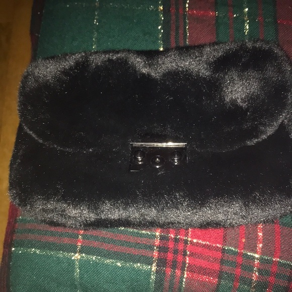 Handbags - Black Faux Fur Clutch Chain Crossbody